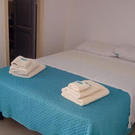 Blue Bubbles Cattedrale Apartment ปาแลร์โม ภายนอก รูปภาพ